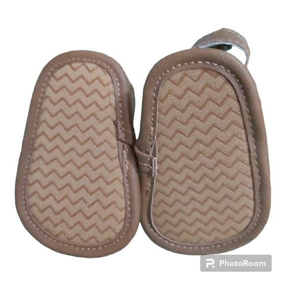 4/$20 Cat & Jack 0-3 Month Brown/White Velcro Closure Baby Sandals - Picture 3 of 4